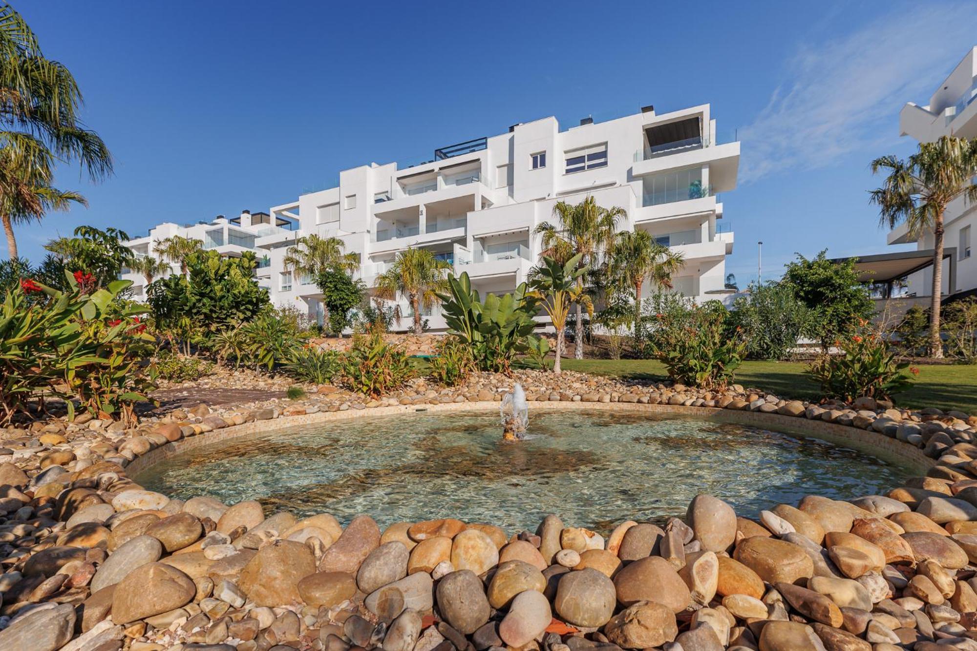 Apartment Laura Residence Bali Аликанте Екстериор снимка