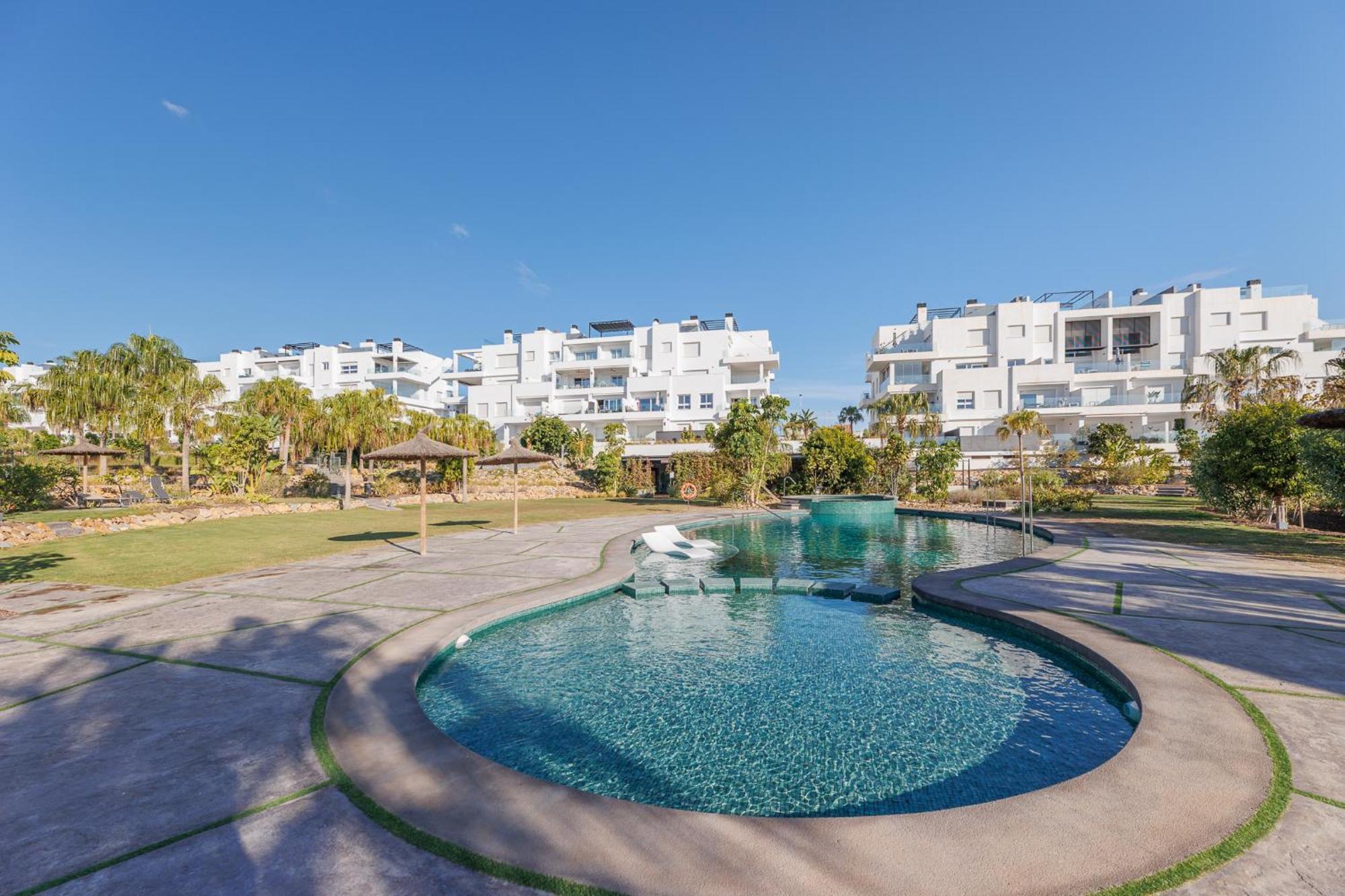 Apartment Laura Residence Bali Аликанте Екстериор снимка